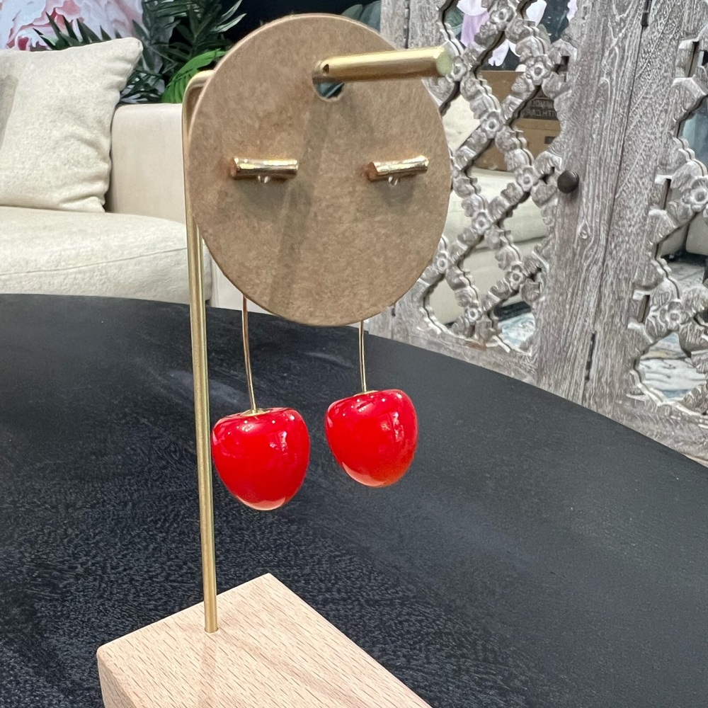 Small Bright Red 🍒Cherry🍒Earrings
